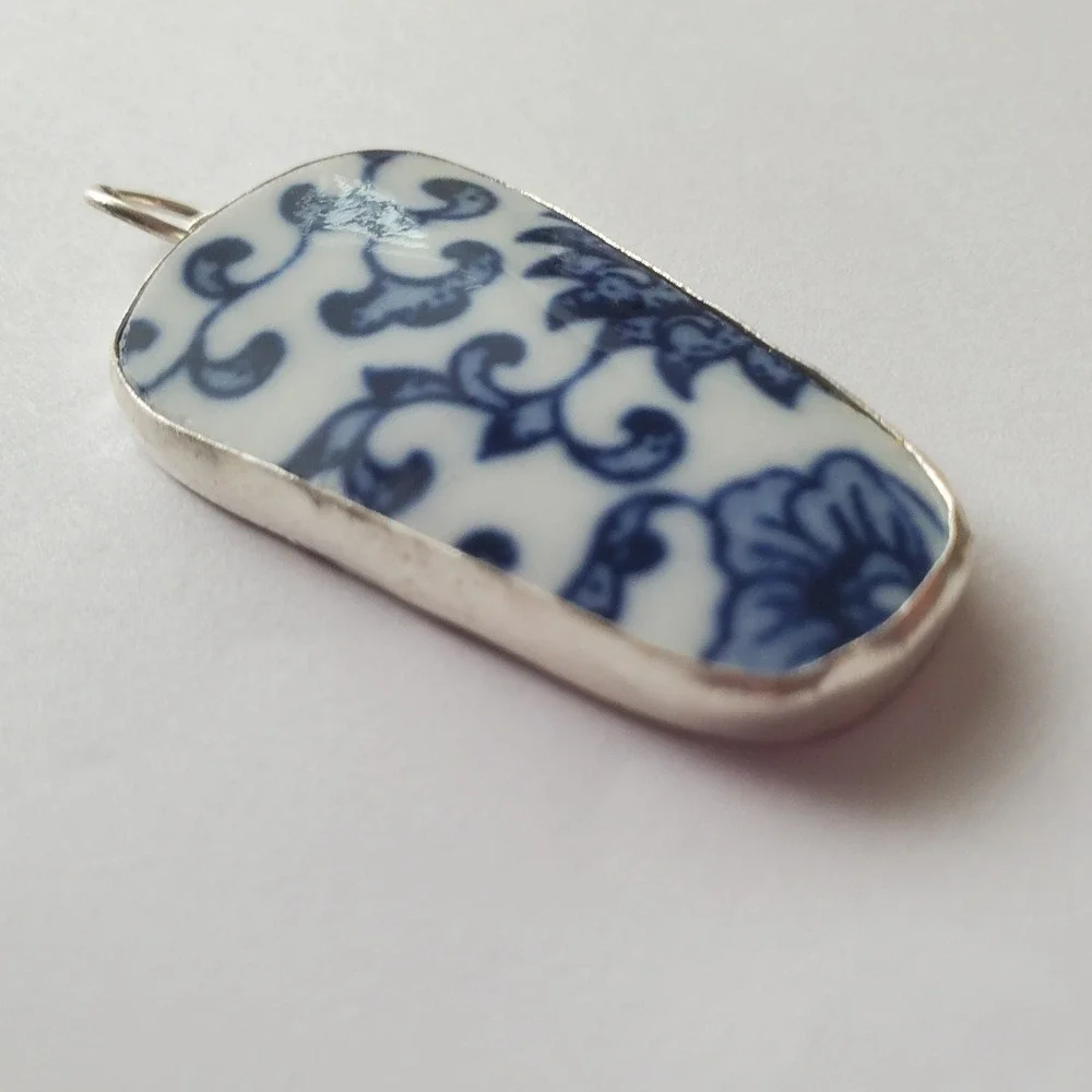 Broken China Pendant Blue & White Floral Repurposed Pottery Shard‎ Focal Jewelry